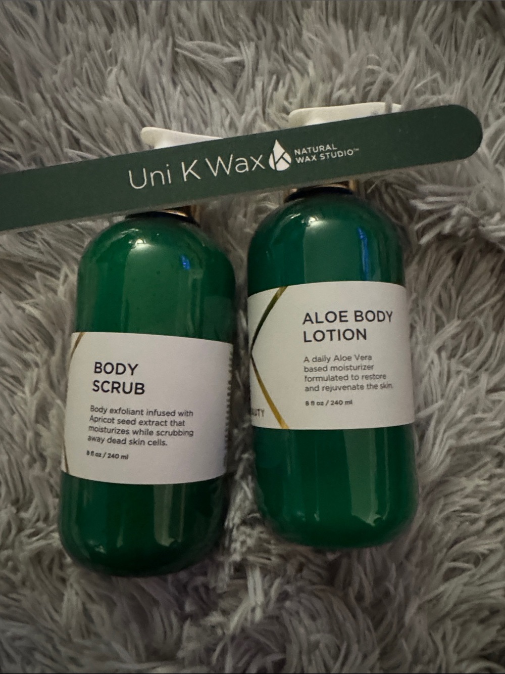 Uni Wax Aloe Body Lotion, Body Scrub and Nail file